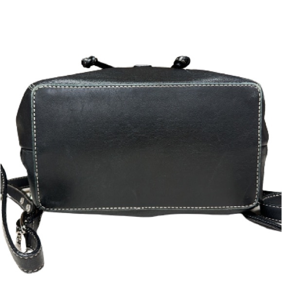 🔥🔥🔥Vintage Coach Black Leather Backpack - Picture 7 of 16